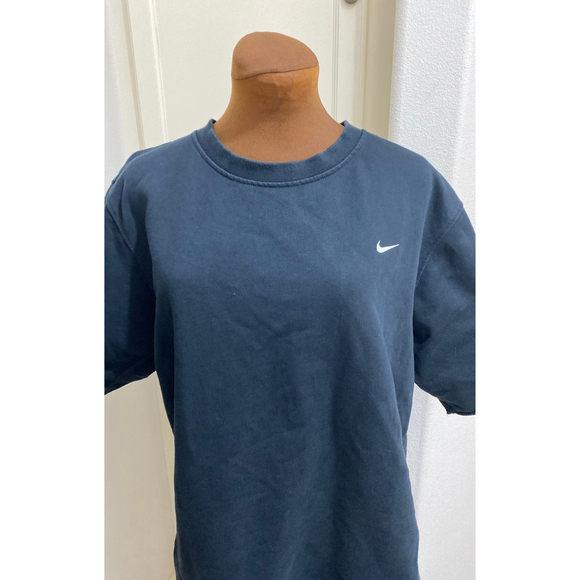 NIKE Dri-fit Standard Issue Men's Basketball Cutoff Crew Top In Black - Picture 2 of 12